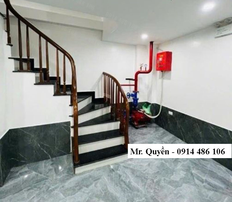 Bán nhà 7 tầng phố Tân Mai, DT 50m2, 2 thoáng, giá 15 tỷ