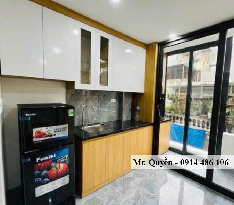 Bán nhà 7 tầng phố Tân Mai, DT 50m2, 2 thoáng, giá 15 tỷ