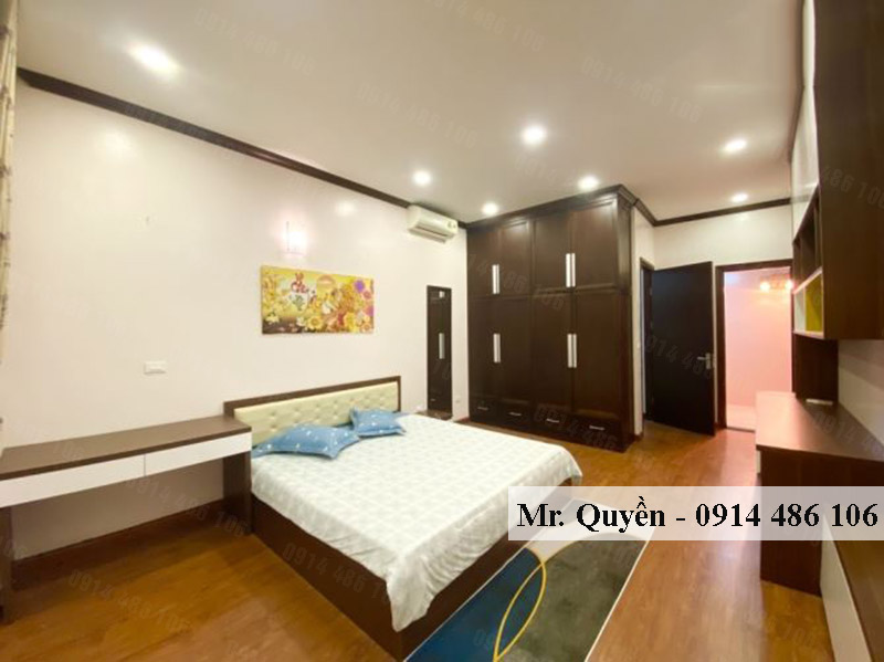 Bán nhà Định Công Thượng, DT 30m2, MT 5m, giá 7 tỷ