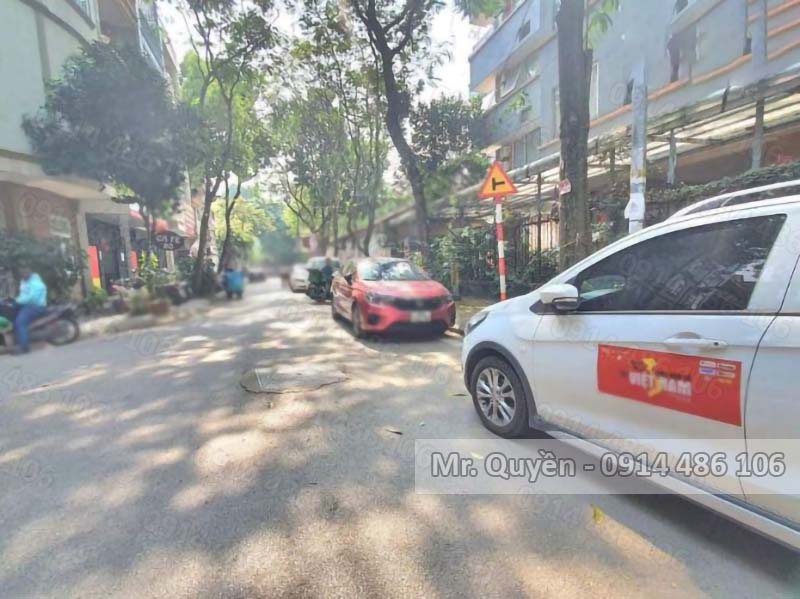 Bán Biệt Thự Bắc Linh Đàm Lô Góc – Đơn Lập, Thang Máy, 240m², 5 Tầng, giá 65 tỷ