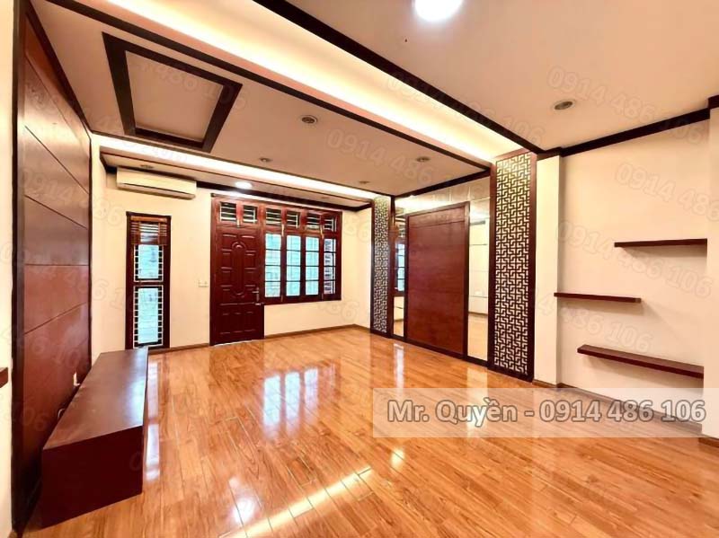 Bán biệt thự phố Tân Mai, 85m², 5 tầng, ô tô tránh, giá 26 tỷ