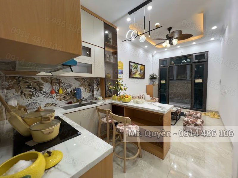 Bán nhà đường Hoàng Mai 30m2, 5 tầng mới đẹp, giá 6.5 tỷ