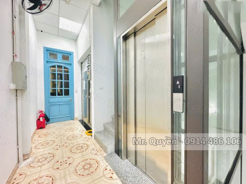 Bán nhà mặt phố Giáp Bát, DT 52m2, 6 tầng thang máy, 21 tỷ