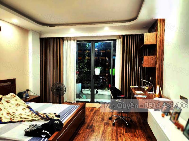 Bán nhà mặt phố Tân Mai, DT 70m2, 8 tầng thang máy, 32 tỷ