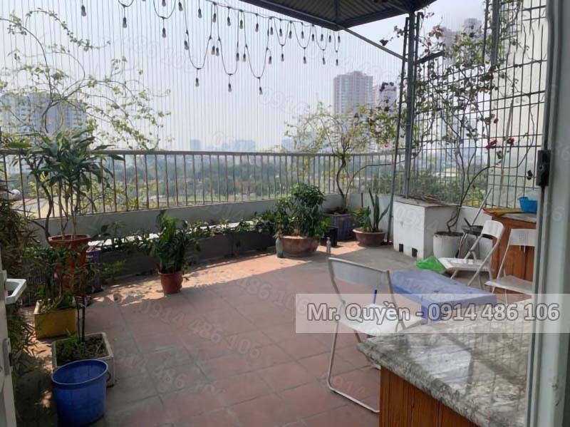 Bán nhà phân lô Hồ Đền Lừ, DT 56m², 6 tầng, vỉa hè rộng, giá 25 tỷ