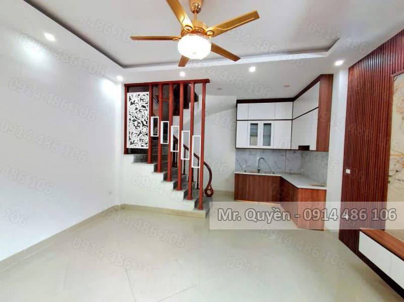 Bán nhà phố Dương Văn Bé, DT 30m2, 5 tầng, giá 6.5 tỷ