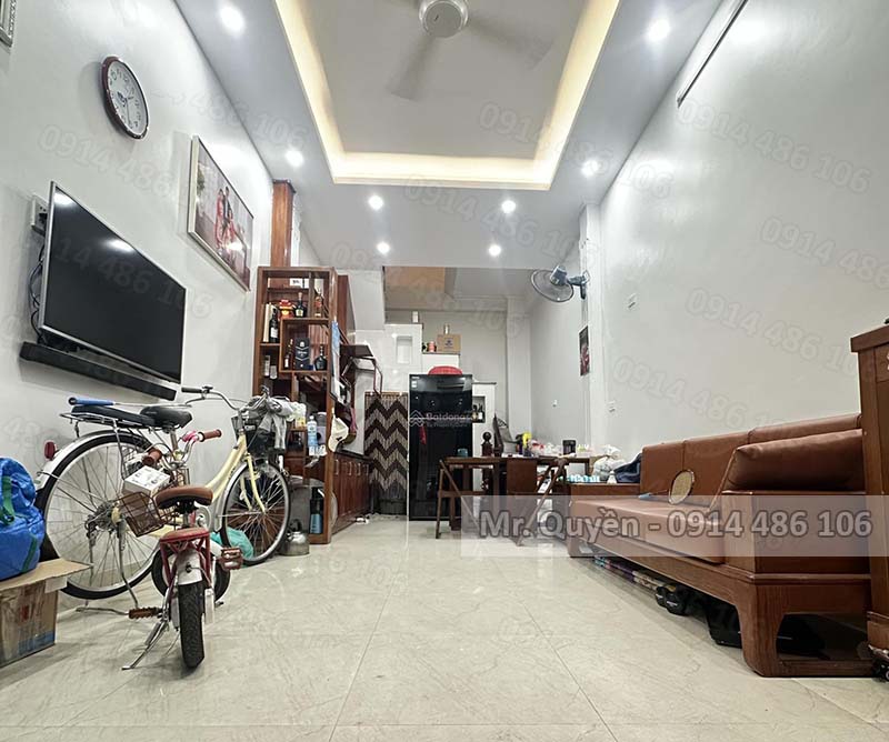 Bán nhà phố Trịnh Đình Cửu, DT 31m2, 5 tầng, gần phố, giá 8 tỷ