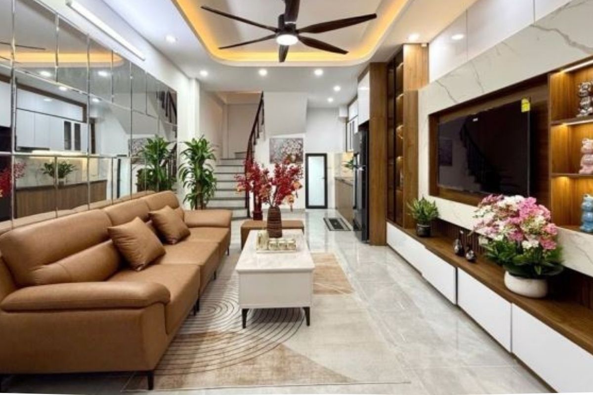Bán nhà Định Công Thượng 41m², MT 4m, 5 tầng, ô tô đỗ cửa, 8.35 tỷ
