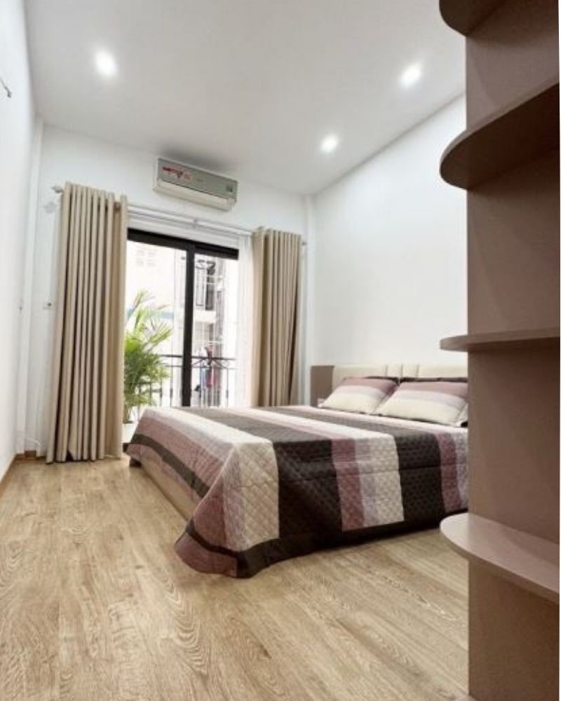 Bán nhà Kim Giang 42m² gần ô tô, 5 tầng mới ở ngay giá 9 tỷ