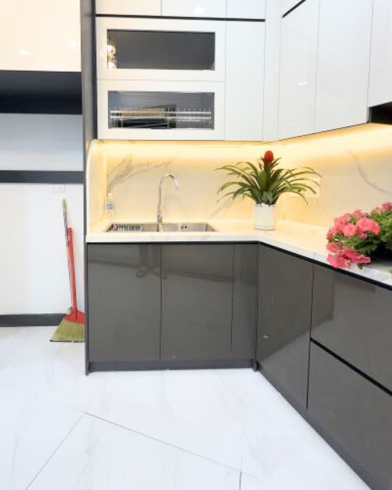 Bán nhà Gốc Đề Minh Khai 50m2 MT9.8m 4T mới full nội thất