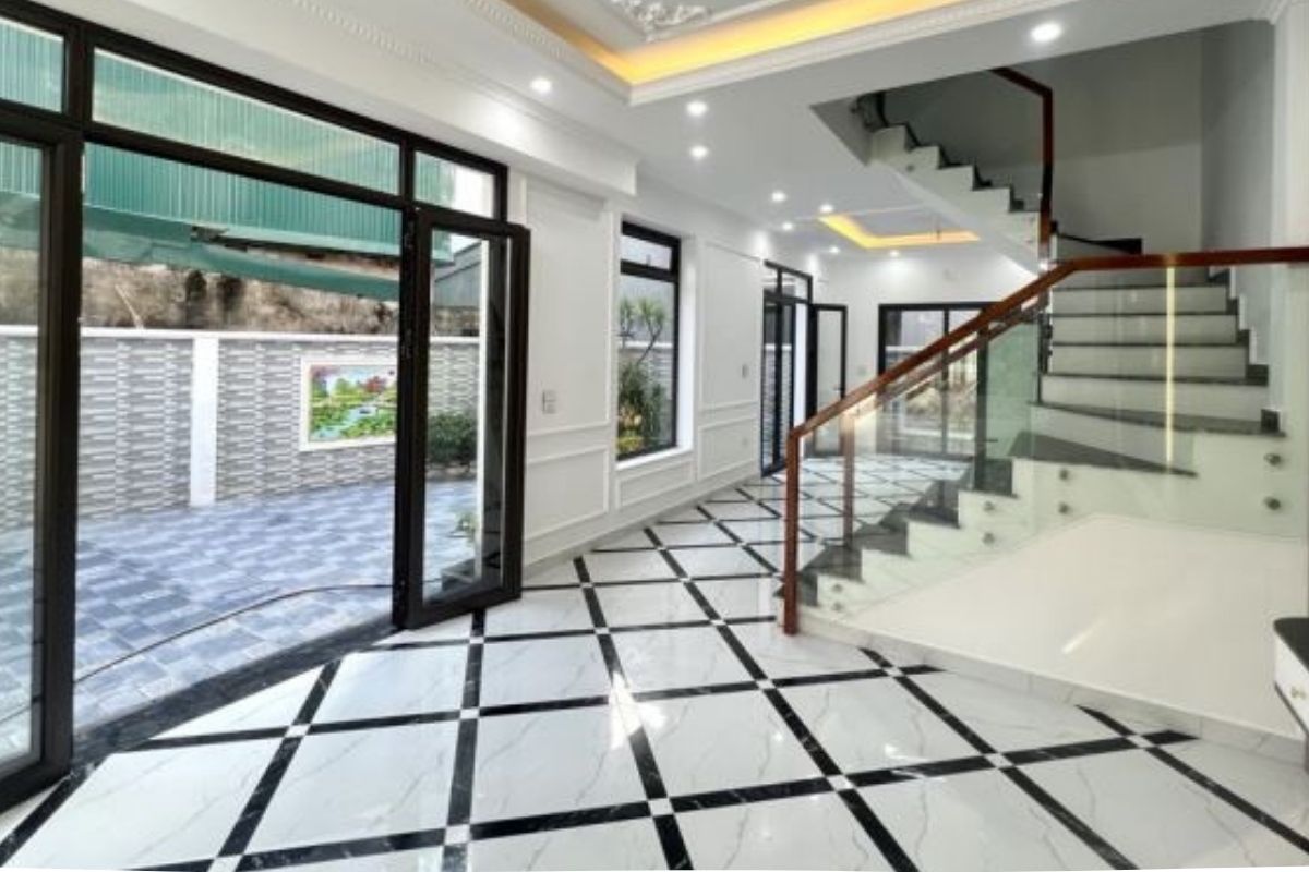 Mua Nhà Ngọc Hồi 50m², 5 tầng, ô tô vào nhà, 12 tỷ