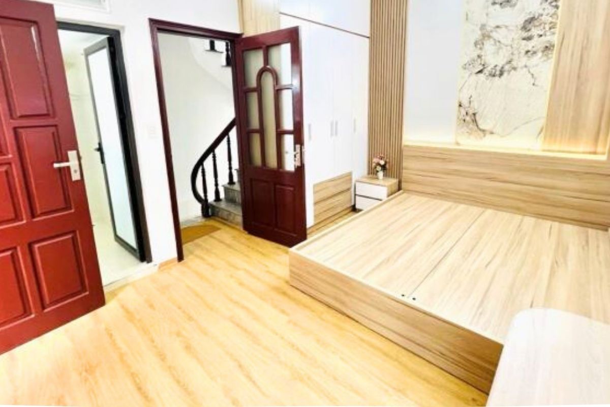 Nhà Giáp Nhị 25m² 5 tầng Lô Góc 2 Thoáng Giá 6 Tỷ Gần Ô Tô