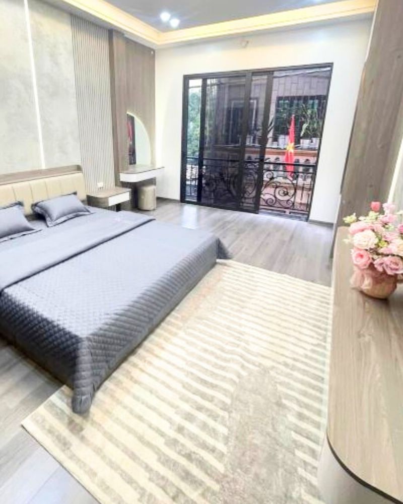 Nhà Kim Giang 40m² 6 Tầng Thang Máy Giá 13 Tỷ Ô Tô Tránh
