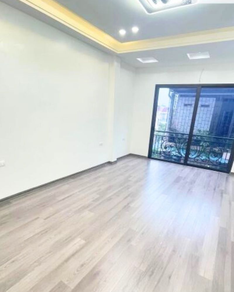 Nhà Gần Nguyễn Xiển Ô Tô Tránh Giá Tốt